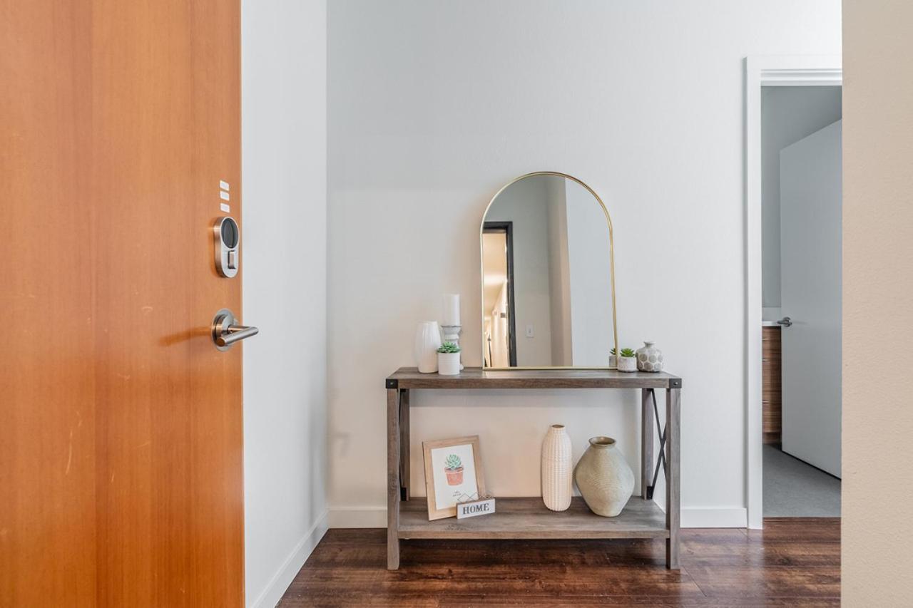 Close Downtown Modern Apartment - Pet Friendly, Wifi, Rooftop Views Seattle Dış mekan fotoğraf