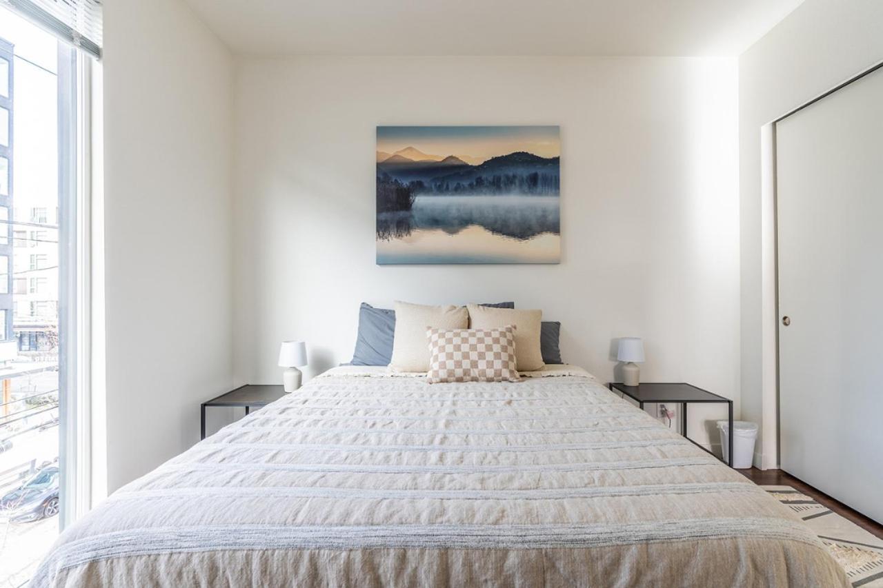 Close Downtown Modern Apartment - Pet Friendly, Wifi, Rooftop Views Seattle Dış mekan fotoğraf